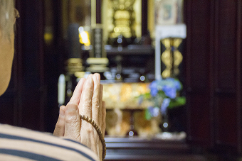 閉眼供養イメージ